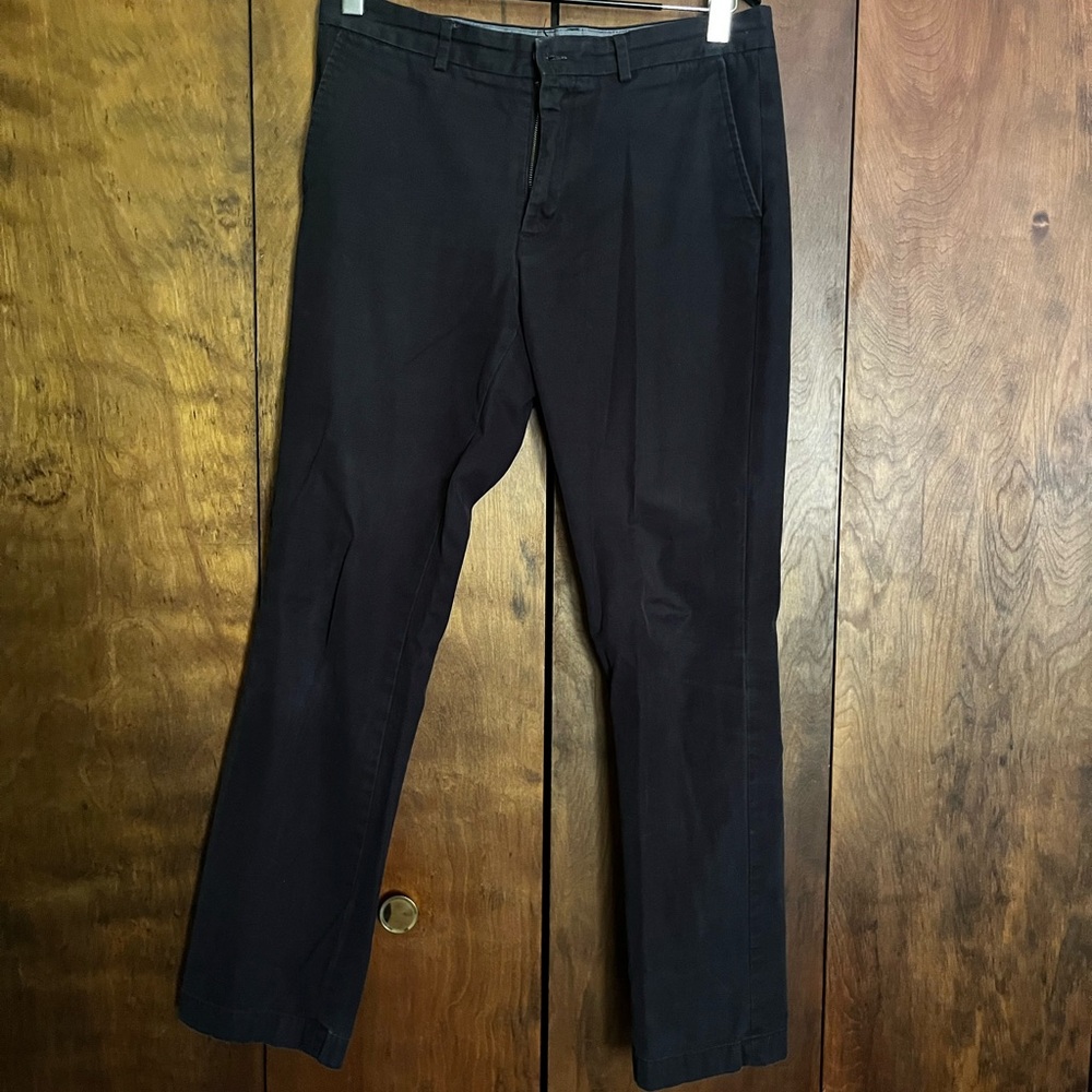 Men’s Banana Republic Navy 100% cotton Aiden Chinos
